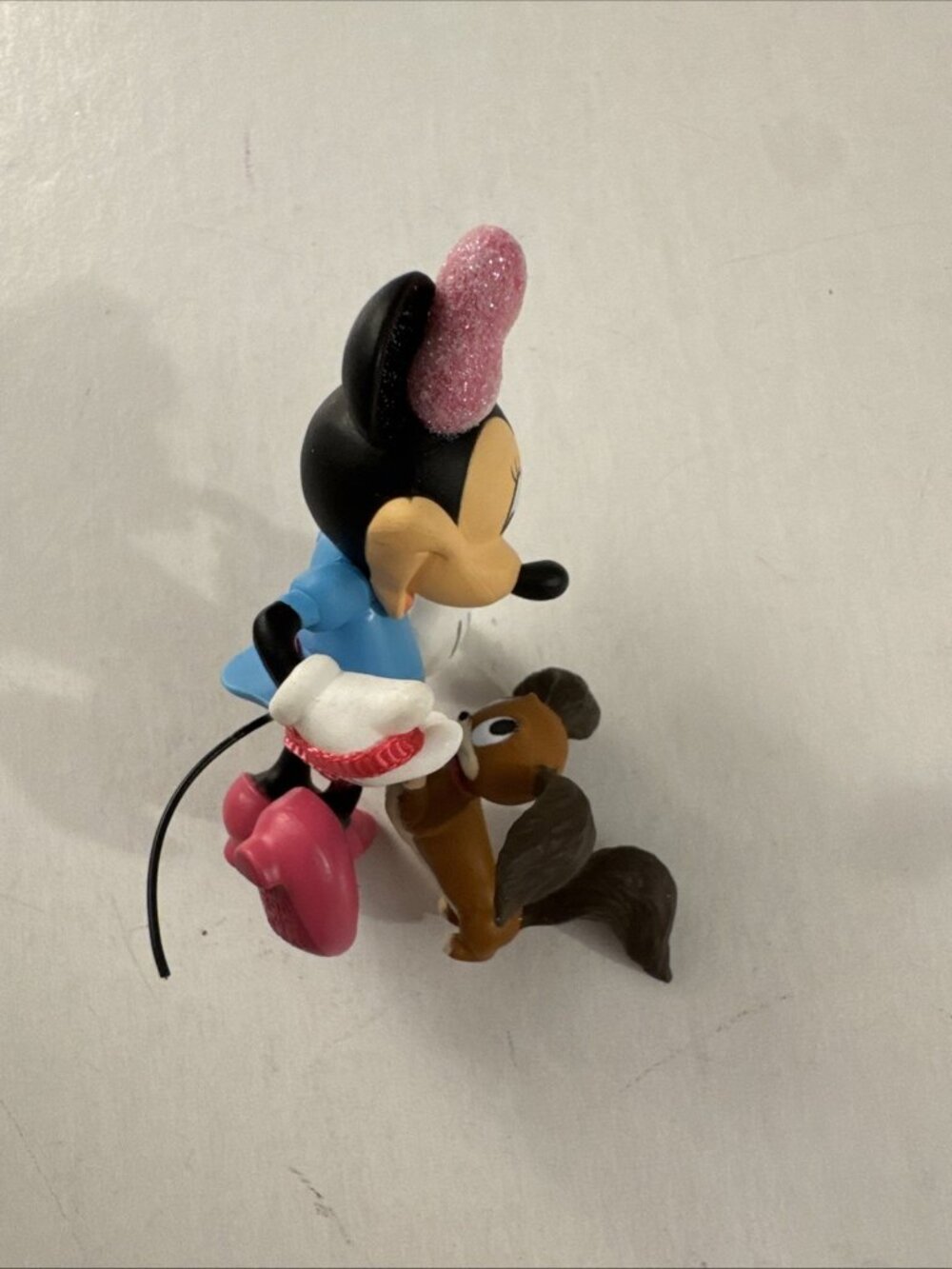 Hallmark Keepsake 2012 Christmas Ornament Minnie Mouse Tangled Up in Fun MM50
